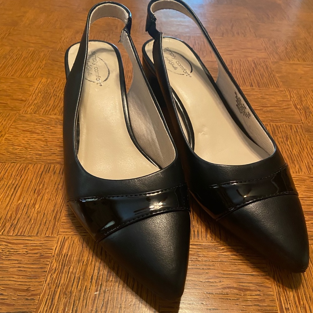 Life Stride Black Slingback Block Heel Pumps, Size 10W